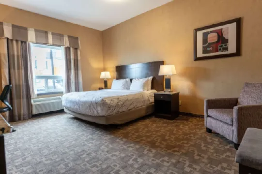 Best Western Plus South Edmonton Inn  Suites Các khách sạn ở Edmonton