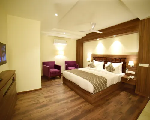 Hotel Amber Hotels in Rudrapur
