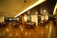 Woodies Bleisure Hotel