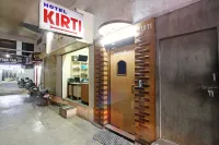 Hotel Kirti Hotel berhampiran Gayatri Mandir