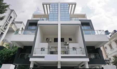 Treebo Lotus Baner Отели рядом с достопримечательностью «Centre for Network Computing»