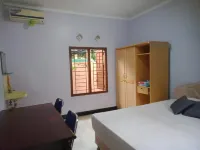 Thalia Homestay & Ijen Bromo Tour Các khách sạn ở Singonegaran
