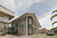RedDoorz Near Jam Gadang Syariah Bukit Tinggi Hotel a Bukittinggi