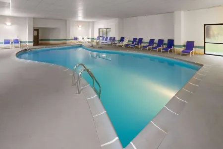 Days Inn & Suites by Wyndham Northwest Indianapolis