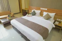 Ocean Retreat & Spa Hotels in Guraidhoo