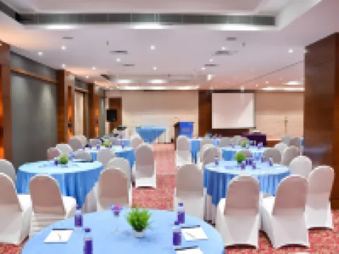 Regenta Central Grand Exotica Hotels in Chinchvad