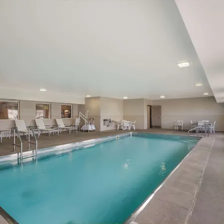 Country Inn & Suites by Radisson, Marion, IL