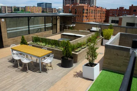 Apartahotel Connect Bogotá Отели рядом с достопримечательностью «Библиотека Луиса Анхеля Аранго»