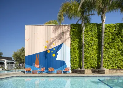 Dr Wilkinsons Backyard Resort and Mineral Springs a Member of Design Hotels Hotel dekat The Carmel Gallery in Calistoga
