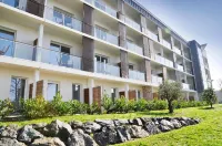 Westotel Life Nantes Carquefou Отели рядом с достопримечательностью «Université de Nantes Campus Tertre»