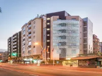 Hotel Madanis Các khách sạn gần Tây Ban Nha