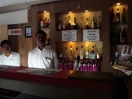 Shila International Отели рядом с достопримечательностью «Форт Уильям, Индия»