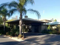 Lake Forbes Motel