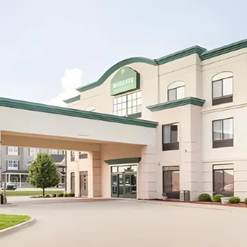 Best Western Plus Champaign/Urbana Inn Отели в г. Шампейн