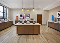 Hampton Inn Detroit/Dearborn - Bữa sáng