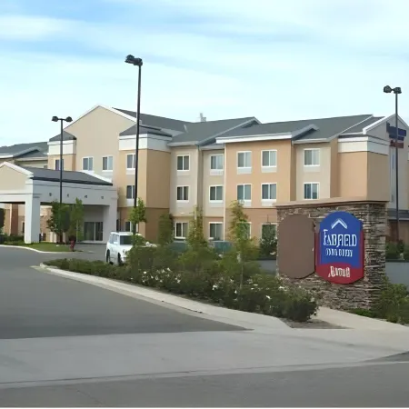 Fairfield Inn & Suites Redding