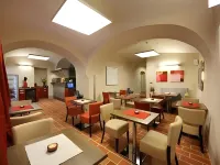 Hotel Edward Kelly - breakfast