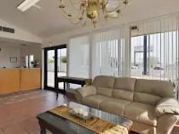 Super 8 by Wyndham San Marcos Hotels in Martindale