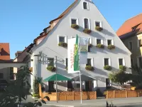 Sperber Bräu - 3-Sterne-Superior Hotel Mit Gasthof Und Eigener Brauerei - Kein Ruhetag Hotel dekat Infozentrum Schlackenberg