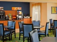 Fairfield Inn & Suites Frankenmuth - breakfast