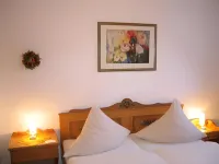 Pension Marienhof Hotels in Ochtendung