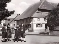 Wellnesshotel & Restaurant Hexenschopf فنادق في Stuhlingen