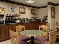 Super 8 by Wyndham Knoxville North/Powell - 朝食