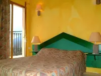 Hotel Clair de Lune Hotels in Zonza