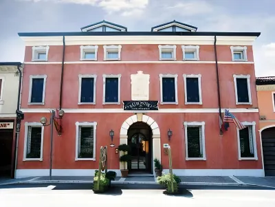 Hotel Il Chiostro Hôtels à : Concamarise