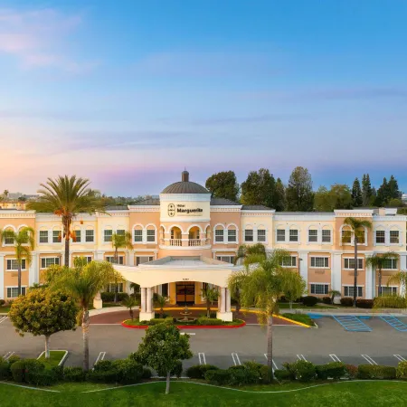 Hotel Marguerite Anaheim/Garden Grove, Trademark Collection