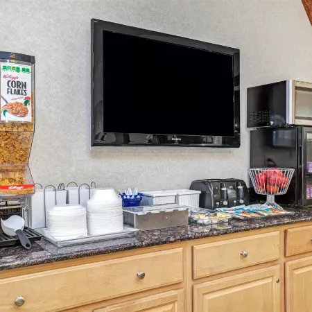 Whitney Inn & Suites Hotels in Hamden