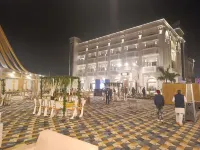 HB Klyde Premier Hotels in Bhensia