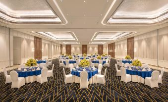 Aurika, Mumbai Skycity - Luxury by Lemon Tree Hotels