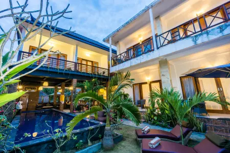 Nyuh Gading Home Stay Отели рядом с достопримечательностью «Blue Lagoon Cliff Jump»