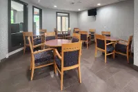 Quality Inn Dublin I-81 - sarapan
