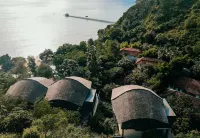 Plataran Komodo Resort & Spa Hotel dekat Penyewaan kapal di sekitaran labuanbajo, pulau komodo dan alor