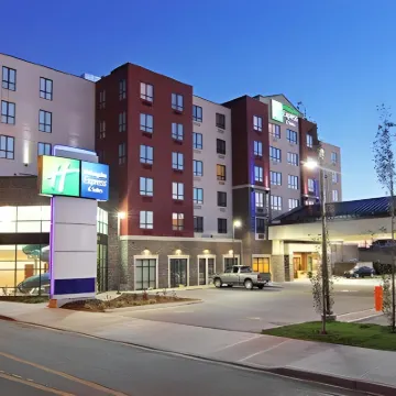 Holiday Inn Express & Suites CALGARY NW - UNIVERSITY AREA by IHG Hotels near Canada Olympic Park