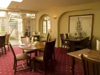 King's Head Hotel - Cho phép mang theo thú cưng