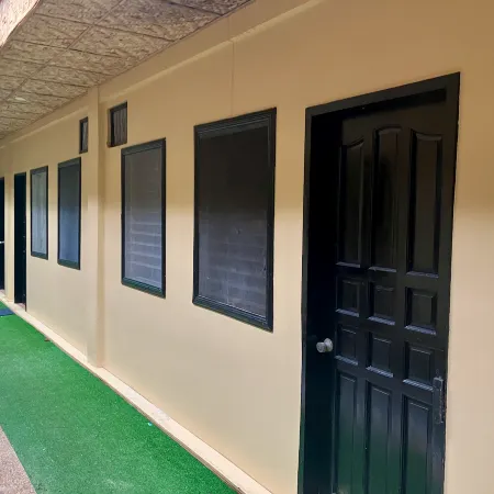 Sierra Madre Divers Dorm Room