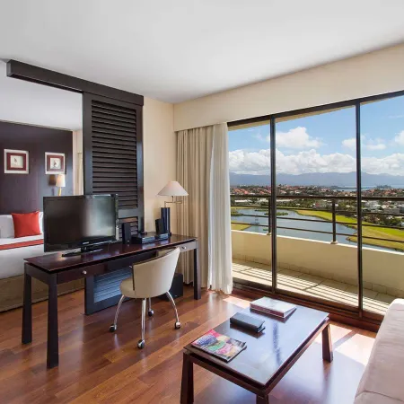 Ramada Hotel & Suites by Wyndham Noumea