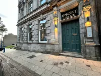 Barnet House Serviced Apartments Hotels in Kelty