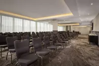 Doubletree by Hilton Sheffield City - Parkplatz