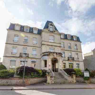 Brit Hotel Confort Bagnoles Normandie Hotel Exterior