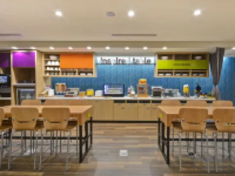 Home2 Suites by Hilton Springdale Cincinnati Hotels in Springdale