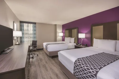 La Quinta Inn & Suites by Wyndham Festus - St. Louis South Hôtels à : Festus