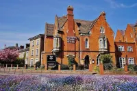 The Corner House Hotel Hotels near Taunton Railway Station