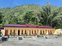UNIQDO Inn Tomok Hotel dekat Panatapan Dolok Nagugun Sipira{DNS}