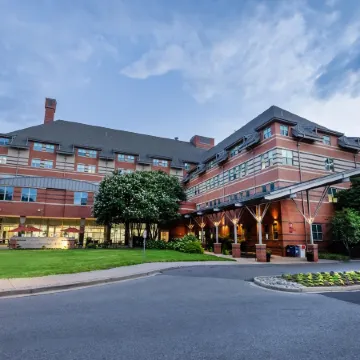 Kellogg Conference Hotel Capitol Hill at Gallaudet University Отели рядом с достопримечательностью «Галлодетский университет»