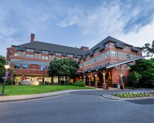Kellogg Conference Hotel Capitol Hill at Gallaudet University Hotels near Asylum Square