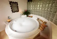 Villa Bebek Hotel - suối nước nóng